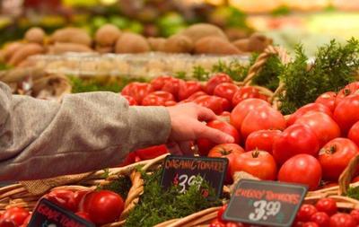 從田間到市場(chǎng) 農(nóng)產(chǎn)品價(jià)格差異背后，批發(fā)市場(chǎng)真的在“背鍋”嗎？